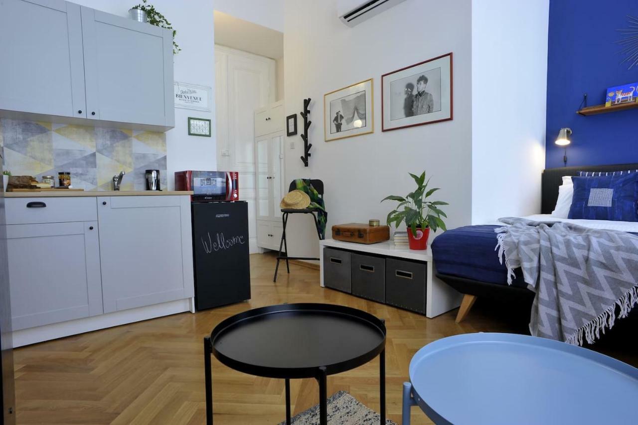 Bobby Apartment