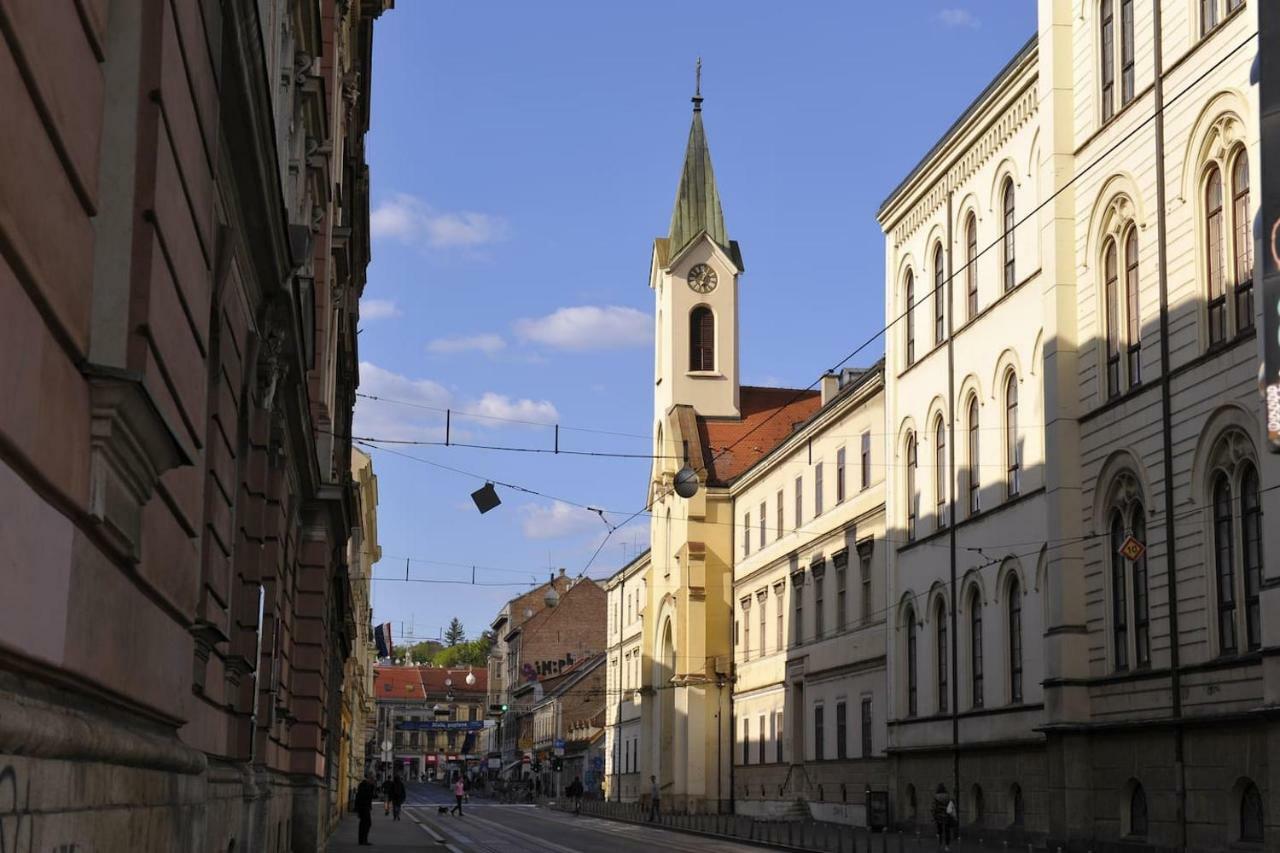 Bobby * Zagreb